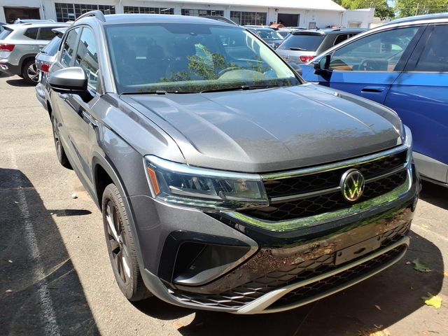 2023 Volkswagen Taos - Image 4