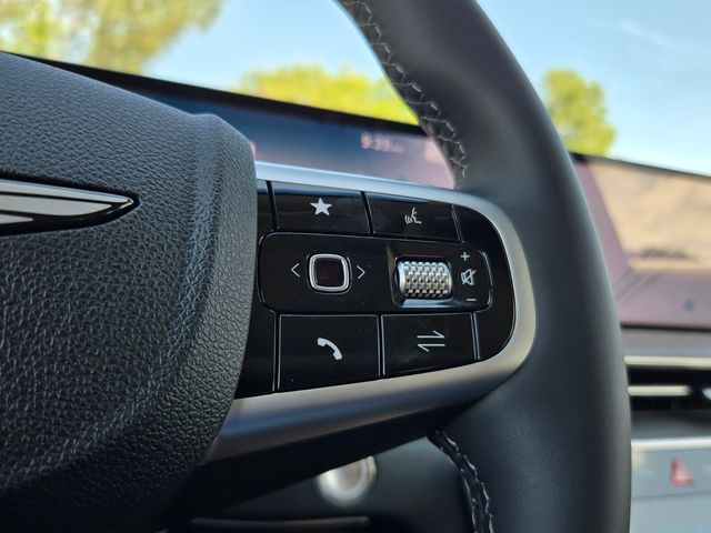 2027 Genesis GV80