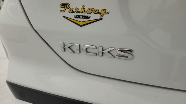 2024 Nissan Kicks SV White at EAG Ford Navasota