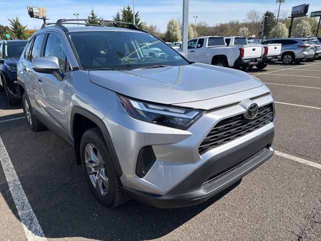 Silver Sky Metallic 2025 Toyota RAV4 XLE AWD SUV / Crossover All-Wheel Drive 8-Speed Automatic
