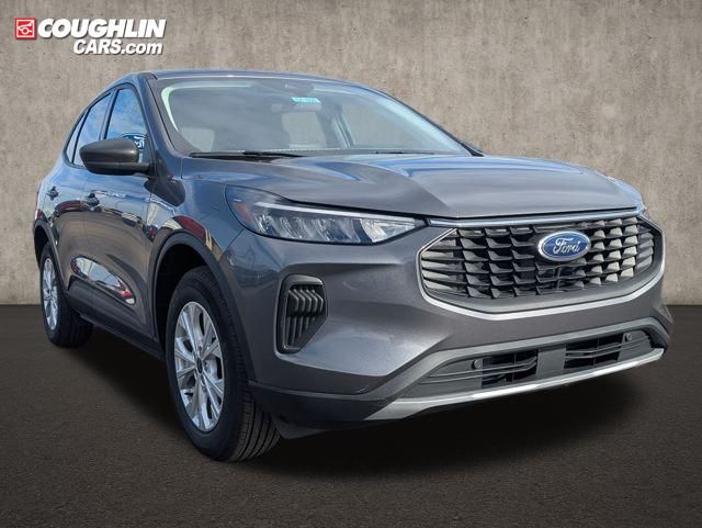 Carbonized Gray Metallic 2026 Ford Escape SUV / Crossover Front-Wheel Drive 8-Speed Automatic