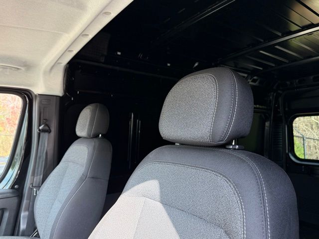 2023 Ram ProMaster 2500 High Roof 13