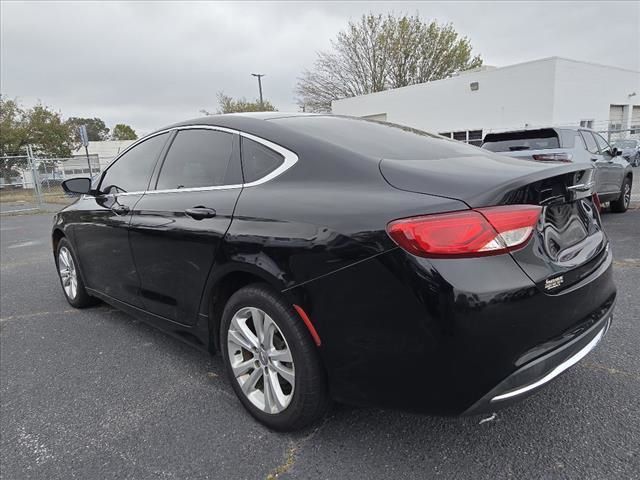 2016 Chrysler 200 Limited 5