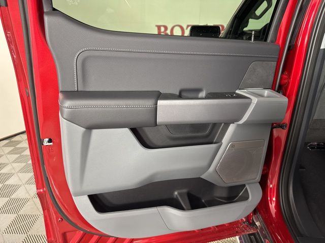 2025 Rapid Red Metallic Tinted Clearcoat Ford F-150 XLT 4X4 Truck