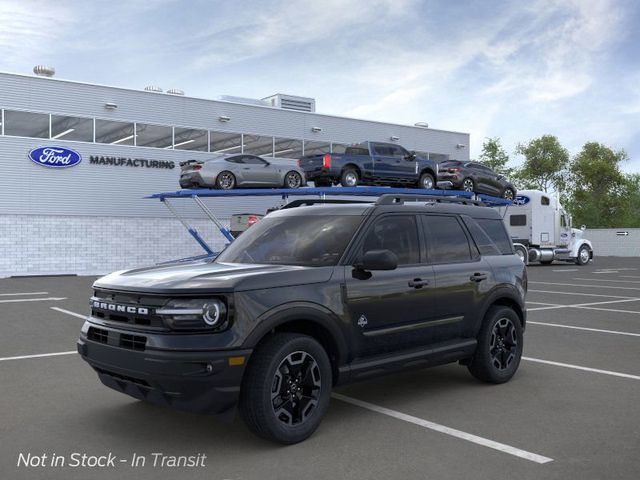 2024 Ford Bronco Sport Outer Banks 2