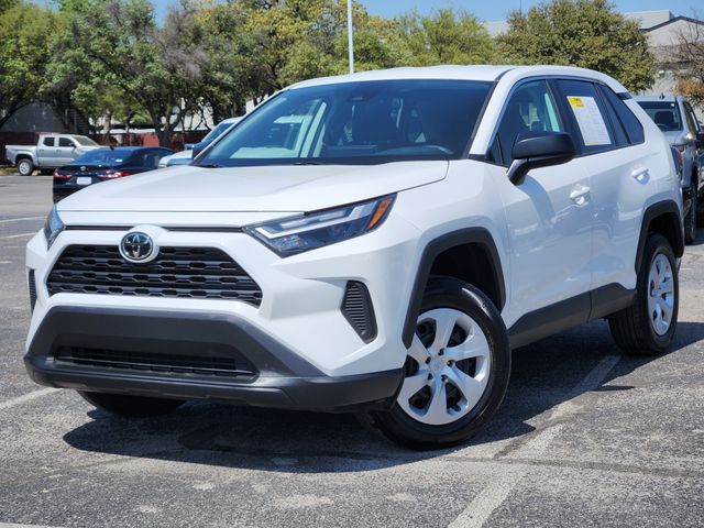 2025 Toyota RAV4 LE FWD