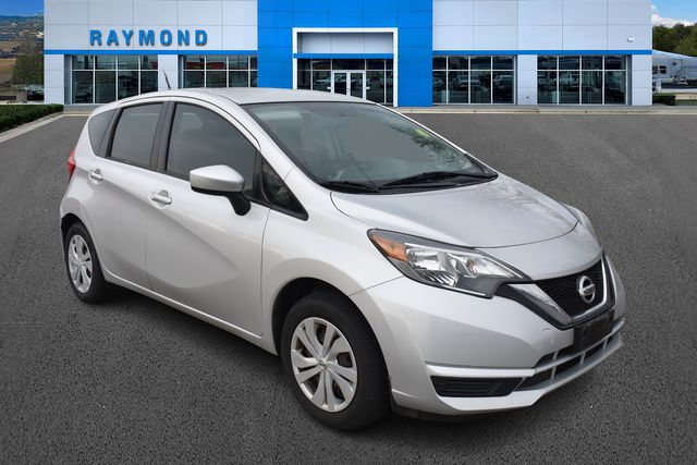 Brilliant Silver 2018 Nissan Versa Note SV FWD Hatchback Front-Wheel Drive Continuously Variable Transmission