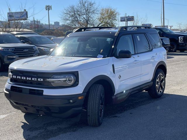 2024 Ford Bronco Sport Outer Banks 3