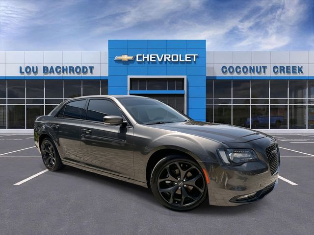 Crystal Metallic 2023 Chrysler 300 Sedan Rear-Wheel Drive 8-Speed Automatic