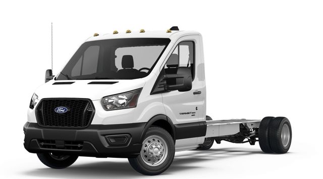Oxford White 2026 Ford Transit Chassis 350 HD 9950 GVWR 156 Cutaway DRW AWD Van All-Wheel Drive