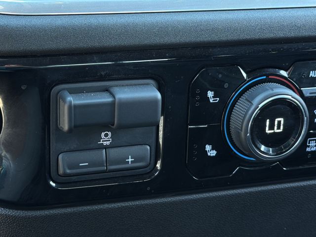 Used 2025 Black Chevrolet LT image 26