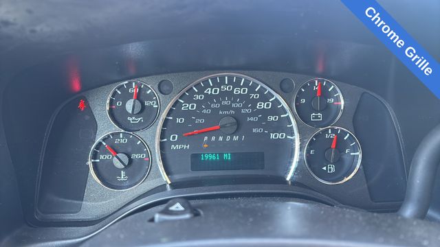 Used 2024 White GMC Work Van image 13