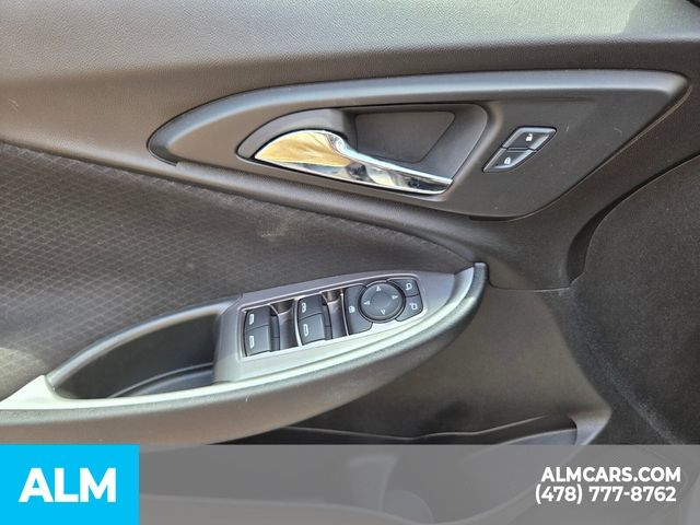 Used 2024 Gray Chevrolet LT image 17