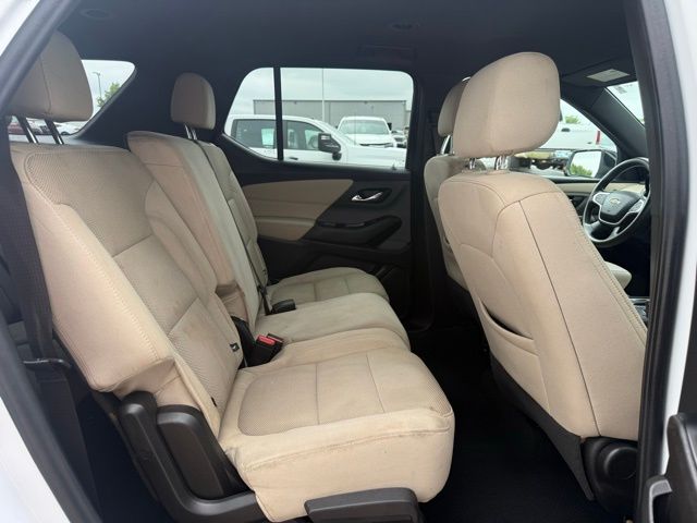 used 2023 Chevrolet Traverse car