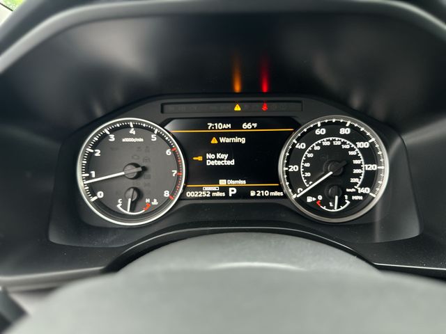 Used 2025  Mitsubishi ES image 16