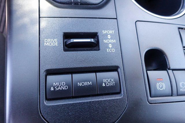 used 2023 Toyota Highlander car, priced at $34,099