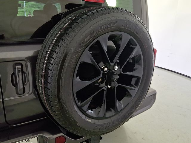 Used 2021 Jeep Wrangler SUV