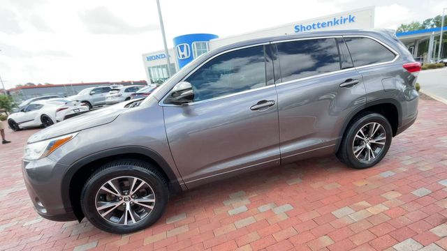 Used 2018 Toyota Highlander SUV