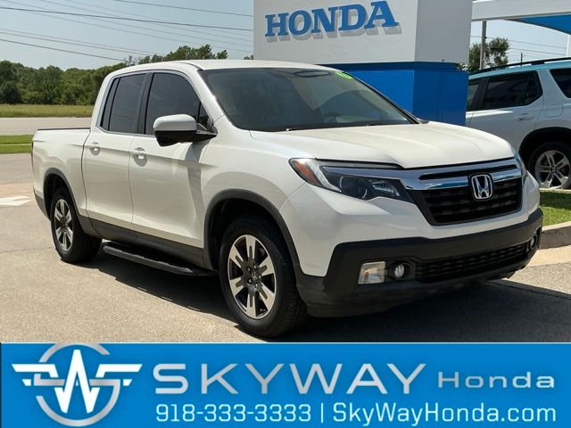 White Diamond Pearl 2017 Honda Ridgeline Pickup Truck Front-Wheel Drive 6-Speed Automatic