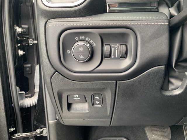 2024 RAM 1500 Limited photo