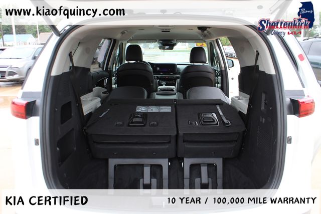 Used 2024 Kia Carnival Van