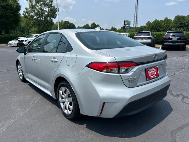 2024 Toyota Corolla LE - Photo 9