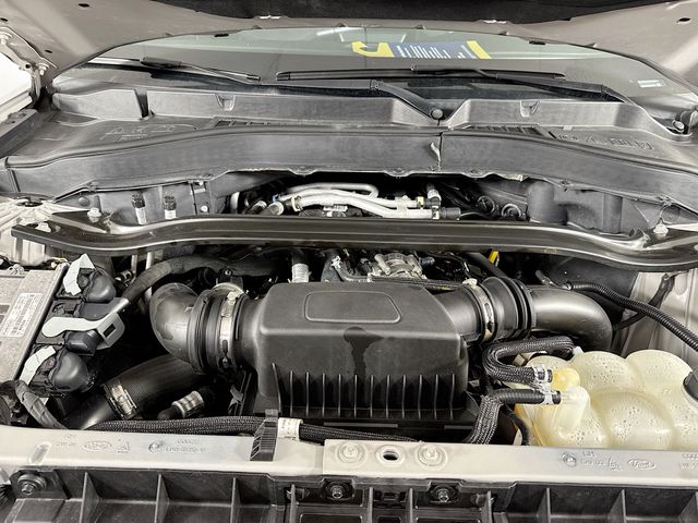 2021 Silver Metallic Ford Explorer ST 4X4 SUV