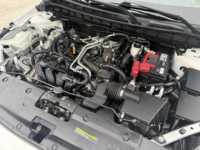 2023 Nissan Altima 2.5 SR White at Central Houston Nissan