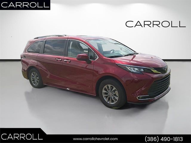 Pearl 2022 Toyota Sienna Minivan Front-Wheel Drive Continuously Variable Transmission