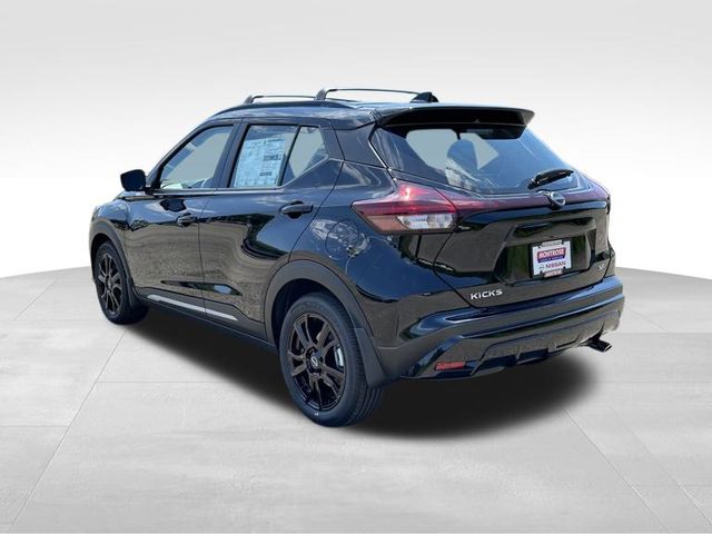 2024 Nissan Kicks SR 2