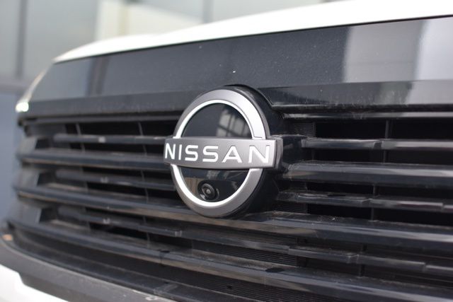 New 2025 Nissan Kicks SR