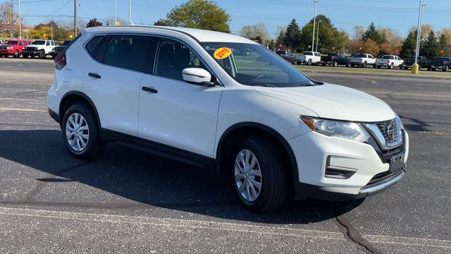 2019 Nissan Rogue S 2