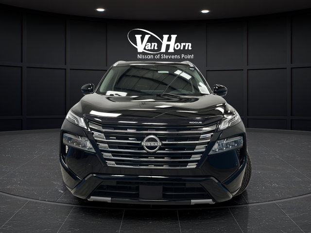 Used 2024 Super Black Nissan Platinum image 2