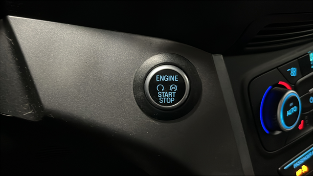 Used 2019 Sea Green Ford SEL image 21