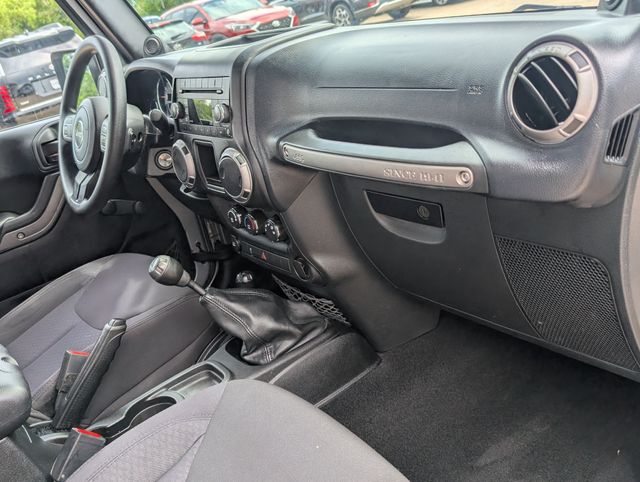 2013 Jeep Wrangler Sport - 11