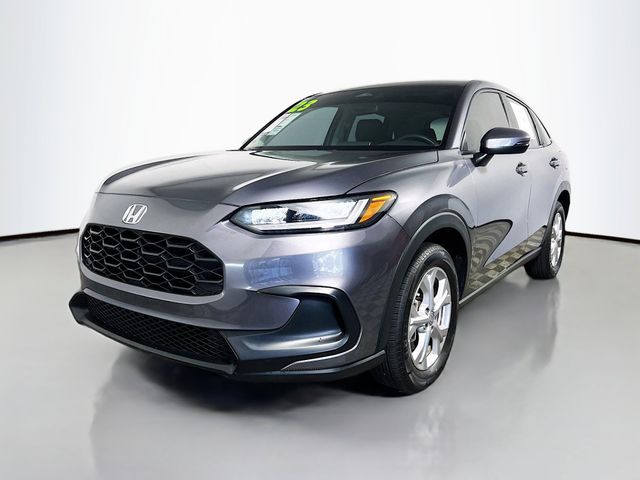 View vehicle photo 7