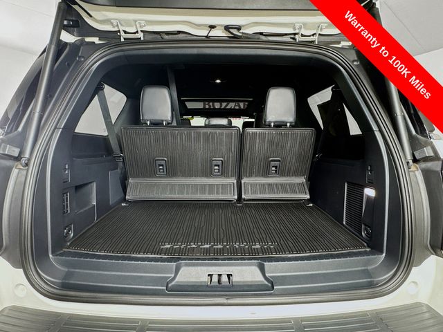 2024 White Metallic Ford Expedition Max Platinum 4X4 SUV