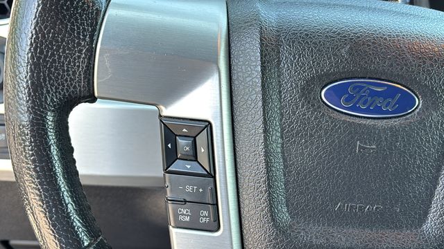 Used 2011 White Ford Platinum image 23