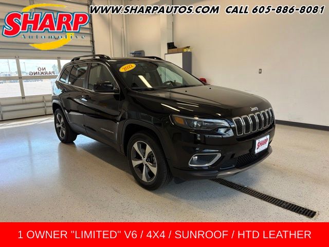 Diamond Black Crystal Pearlcoat 2022 Jeep Cherokee SUV / Crossover Four-Wheel Drive 9-Speed Automatic