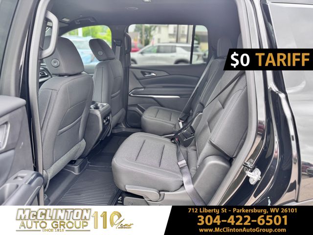 2025 Mosaic Black Metallic Chevrolet Traverse LT AWD SUV