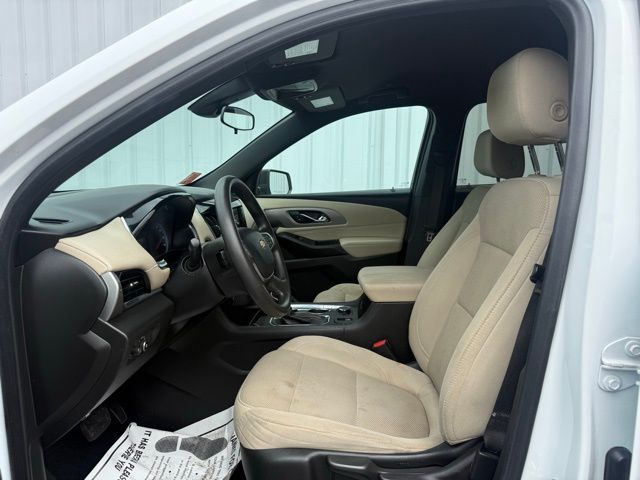 used 2023 Chevrolet Traverse car