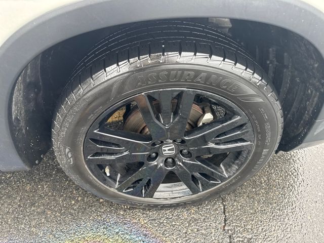 used 2021 Honda Pilot car, priced at $22,997