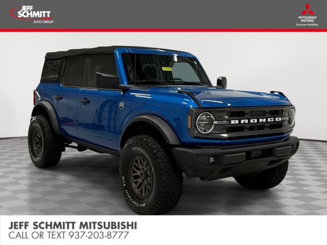 Velocity Blue Metallic 2022 Ford Bronco SUV / Crossover Four-Wheel Drive Automatic