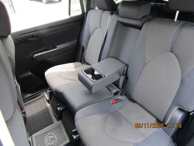 used 2023 Toyota Highlander car, priced at $32,999