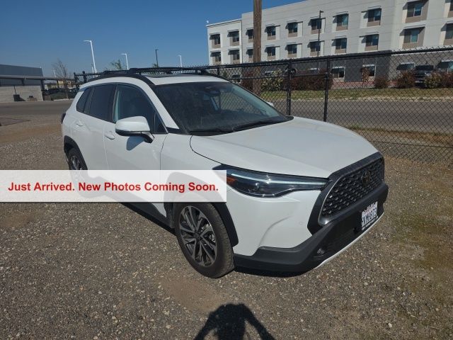 2023 Toyota Corolla Cross XLE FWD
