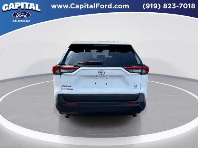Used 2025 Ice Toyota LE image 7