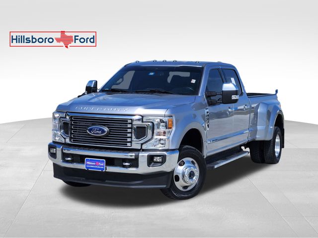 2022 Iconic Silver Metallic Ford F-350SD Lariat Truck