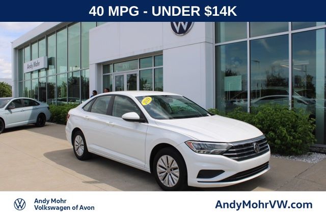 Pure White 2019 Volkswagen Jetta Sedan Front-Wheel Drive 8-Speed Automatic