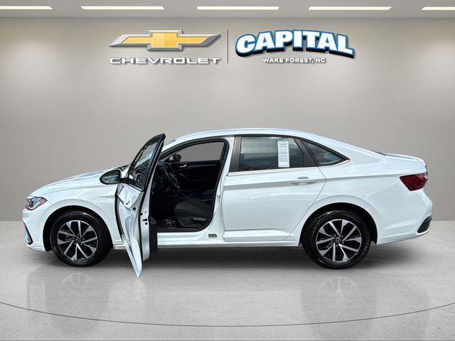 Used 2025  Volkswagen 1.5T S image 9