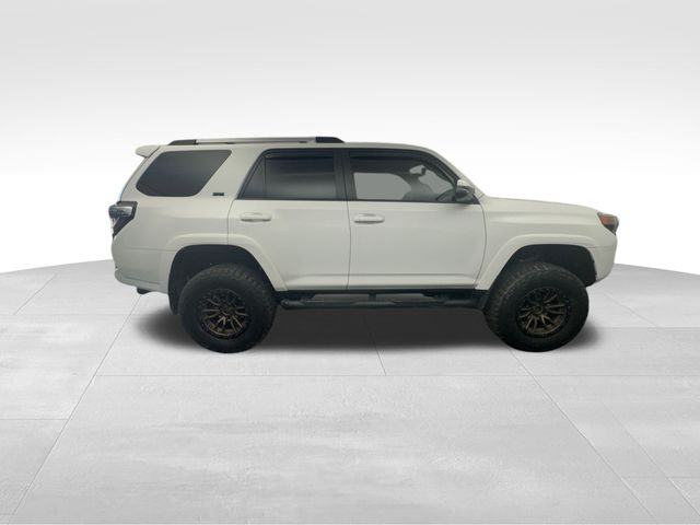 2022 Toyota 4Runner SR5 Premium 10